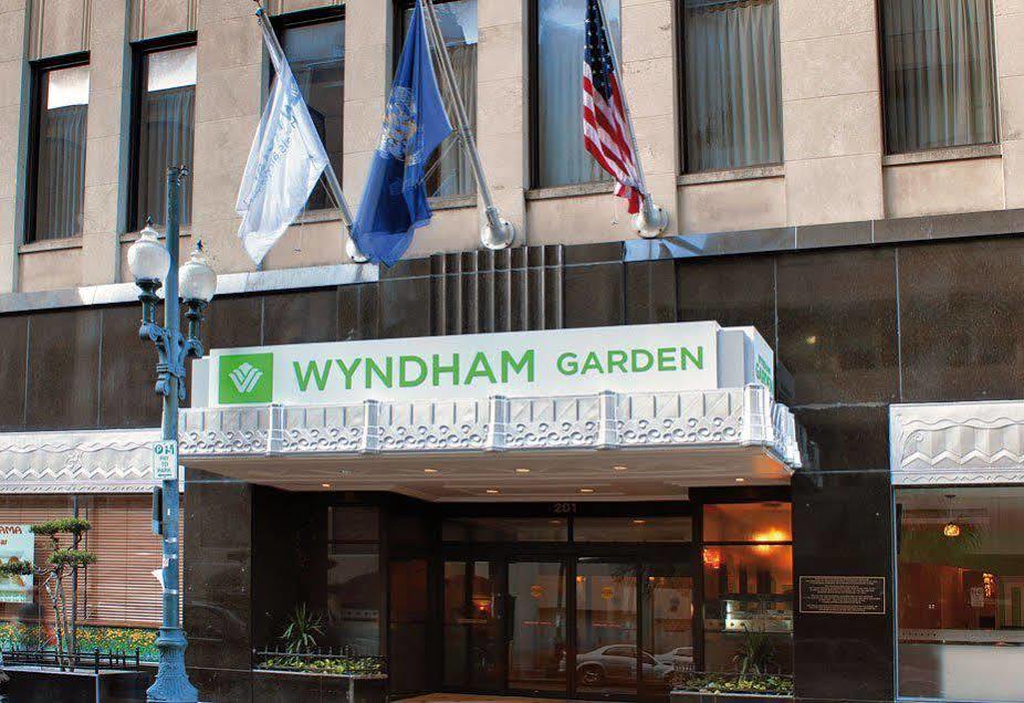 Hotel Wyndham Garden Baronne Plaza New Orleans Exterior foto